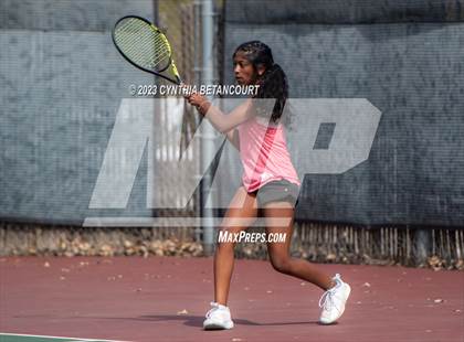 Thumbnail 1 in CHSAA 5A Semifinals photogallery.