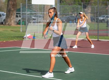 Thumbnail 1 in CHSAA 5A Semifinals photogallery.