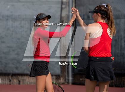 Thumbnail 1 in CHSAA 5A Semifinals photogallery.