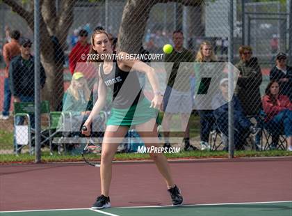 Thumbnail 2 in CHSAA 5A Semifinals photogallery.