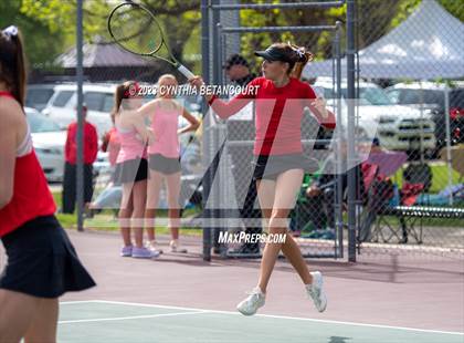 Thumbnail 2 in CHSAA 5A Semifinals photogallery.