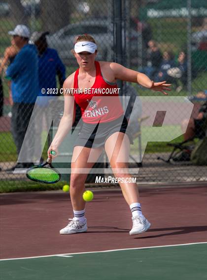 Thumbnail 1 in CHSAA 5A Semifinals photogallery.