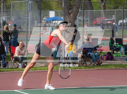 Thumbnail 2 in CHSAA 5A Semifinals photogallery.
