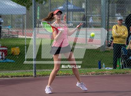 Thumbnail 3 in CHSAA 5A Semifinals photogallery.