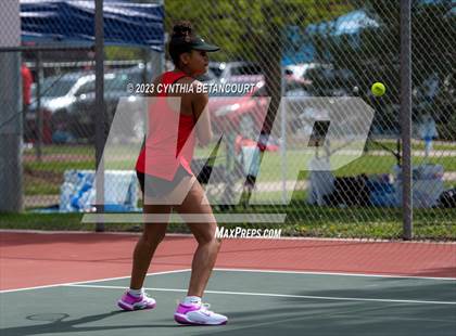 Thumbnail 1 in CHSAA 5A Semifinals photogallery.