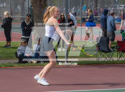 Thumbnail 2 in CHSAA 5A Semifinals photogallery.