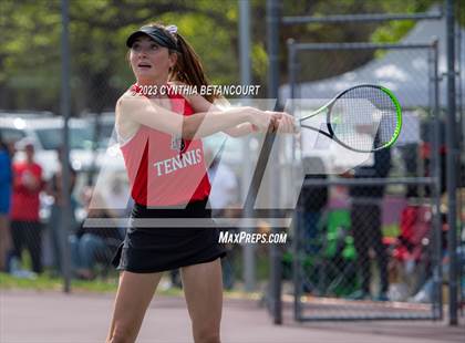 Thumbnail 1 in CHSAA 5A Semifinals photogallery.