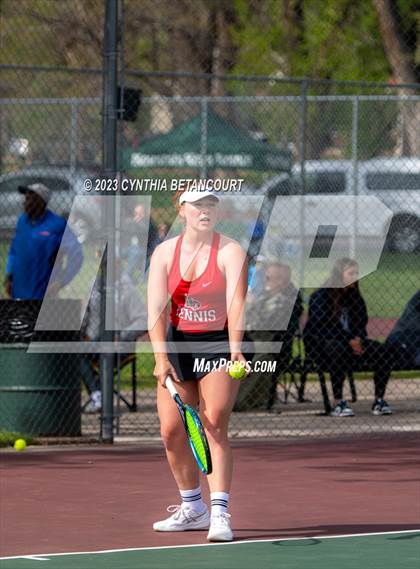 Thumbnail 2 in CHSAA 5A Semifinals photogallery.