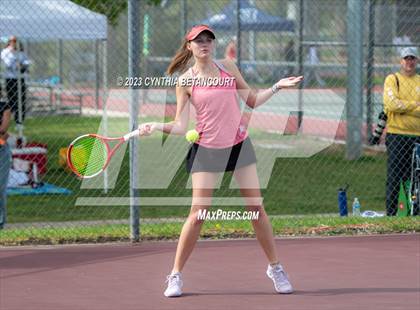 Thumbnail 2 in CHSAA 5A Semifinals photogallery.
