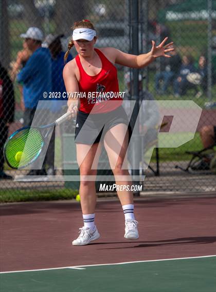 Thumbnail 2 in CHSAA 5A Semifinals photogallery.