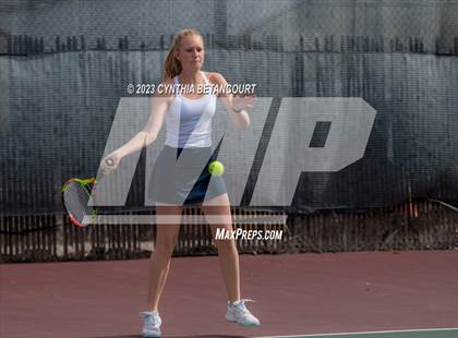 Thumbnail 1 in CHSAA 5A Semifinals photogallery.