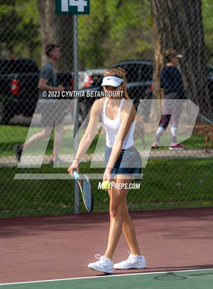 Thumbnail 1 in CHSAA 5A Semifinals photogallery.