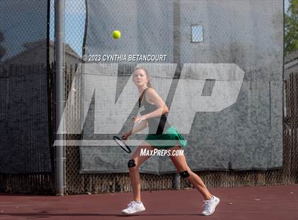 Thumbnail 1 in CHSAA 5A Semifinals photogallery.