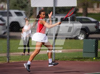 Thumbnail 2 in CHSAA 5A Semifinals photogallery.