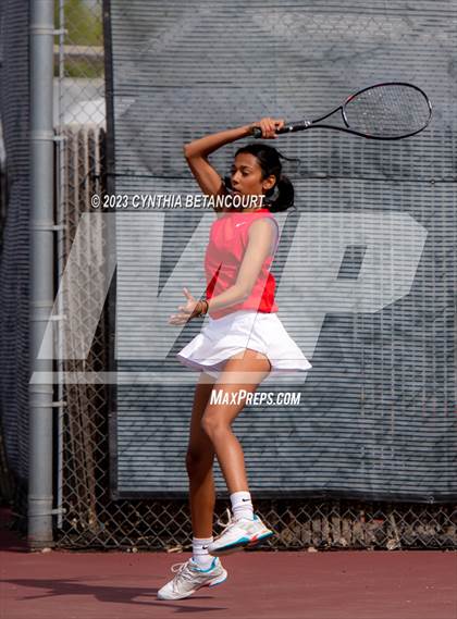 Thumbnail 1 in CHSAA 5A Semifinals photogallery.