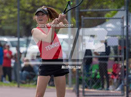 Thumbnail 2 in CHSAA 5A Semifinals photogallery.