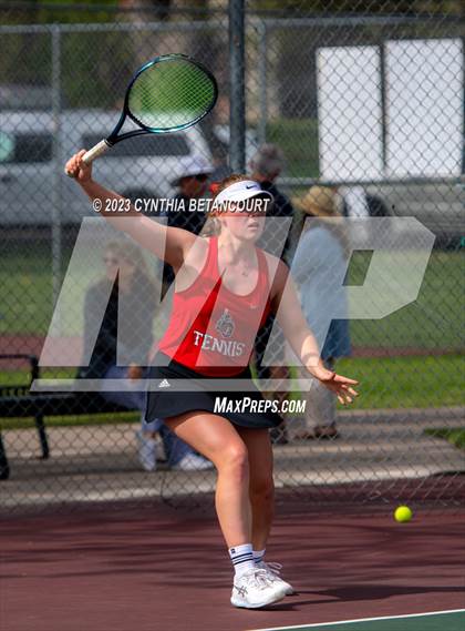 Thumbnail 1 in CHSAA 5A Semifinals photogallery.