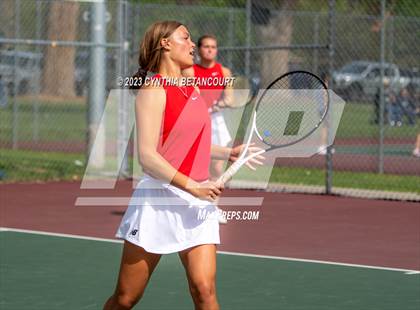 Thumbnail 1 in CHSAA 5A Semifinals photogallery.