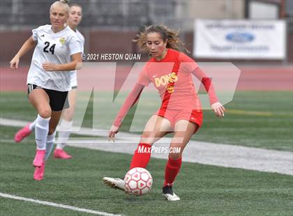 Thumbnail 2 in Cathedral Catholic vs. Capistrano Valley (Excalibur) photogallery.