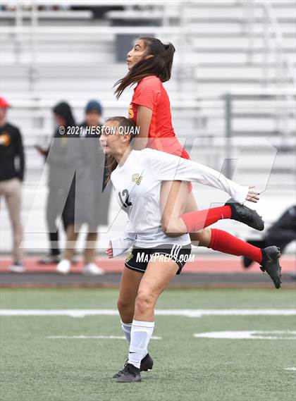 Thumbnail 2 in Cathedral Catholic vs. Capistrano Valley (Excalibur) photogallery.