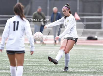 Thumbnail 3 in Cathedral Catholic vs. Capistrano Valley (Excalibur) photogallery.