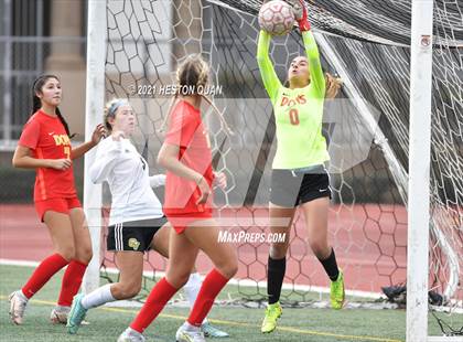 Thumbnail 2 in Cathedral Catholic vs. Capistrano Valley (Excalibur) photogallery.