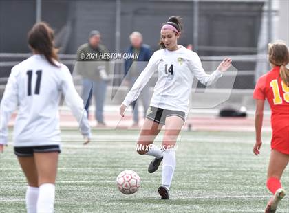 Thumbnail 2 in Cathedral Catholic vs. Capistrano Valley (Excalibur) photogallery.