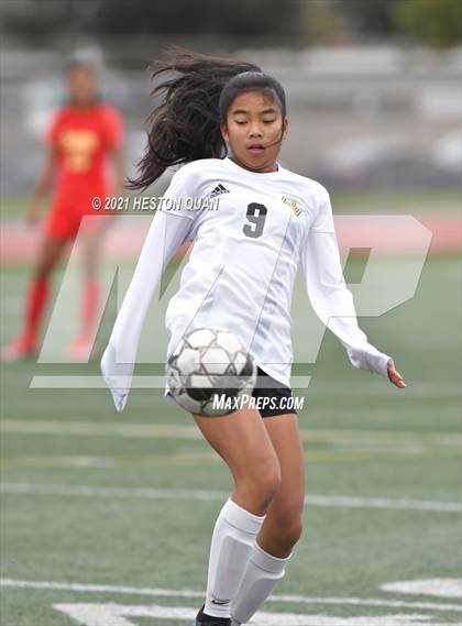 Thumbnail 2 in Cathedral Catholic vs. Capistrano Valley (Excalibur) photogallery.