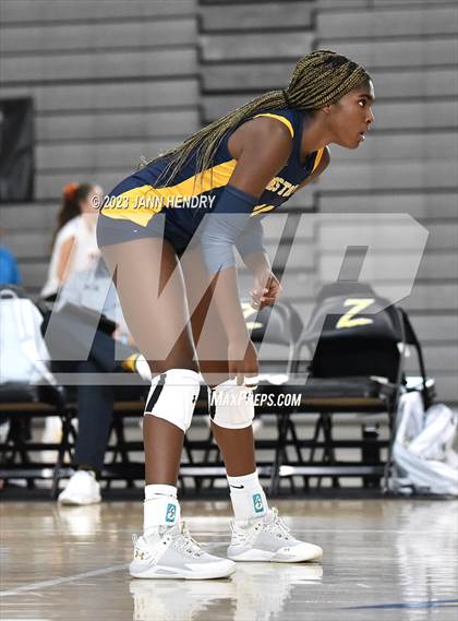 Thumbnail 3 in Cathedral Catholic vs. Prestonwood Christian (Durango Fall Classic) photogallery.