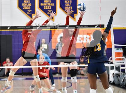 Thumbnail 3 in Cathedral Catholic vs. Prestonwood Christian (Durango Fall Classic) photogallery.