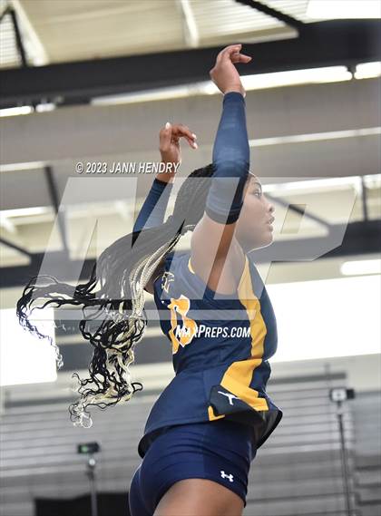 Thumbnail 2 in Cathedral Catholic vs. Prestonwood Christian (Durango Fall Classic) photogallery.