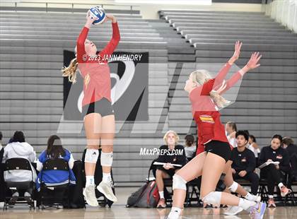 Thumbnail 2 in Cathedral Catholic vs. Prestonwood Christian (Durango Fall Classic) photogallery.