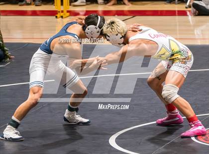 Thumbnail 1 in HHSAA State Championships photogallery.