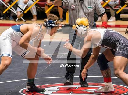 Thumbnail 2 in HHSAA State Championships photogallery.