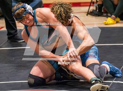 Thumbnail 2 in HHSAA State Championships photogallery.