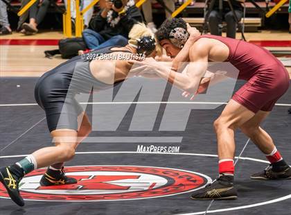 Thumbnail 3 in HHSAA State Championships photogallery.