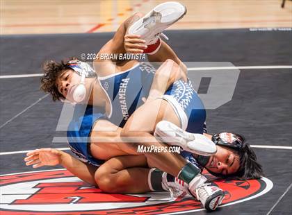 Thumbnail 1 in HHSAA State Championships photogallery.