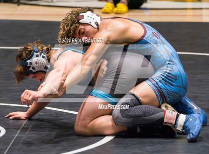 Thumbnail 2 in HHSAA State Championships photogallery.