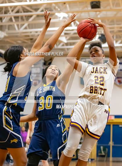 Thumbnail 2 in E.E. Smith vs. Jack Britt (Cumberland County Schools Basketball Holiday Classic) photogallery.