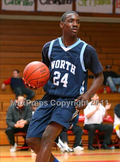 Thumbnail 2 in North vs. Bishop Montgomery (Sea Hawk Classic) photogallery.