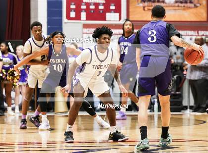 Thumbnail 2 in Caverna vs. Bardstown (KHSAA 5th Region Tournament) photogallery.