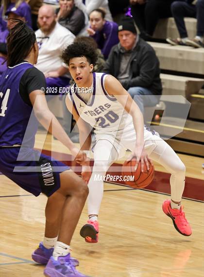 Thumbnail 2 in Caverna vs. Bardstown (KHSAA 5th Region Tournament) photogallery.