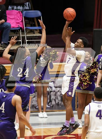 Thumbnail 3 in Caverna vs. Bardstown (KHSAA 5th Region Tournament) photogallery.