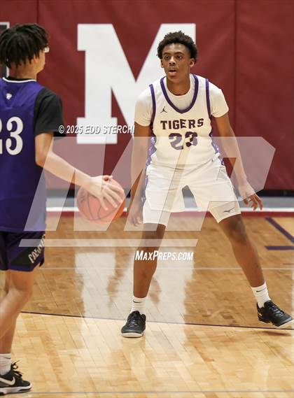 Thumbnail 2 in Caverna vs. Bardstown (KHSAA 5th Region Tournament) photogallery.