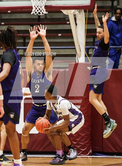 Thumbnail 1 in Caverna vs. Bardstown (KHSAA 5th Region Tournament) photogallery.