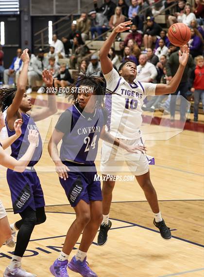 Thumbnail 3 in Caverna vs. Bardstown (KHSAA 5th Region Tournament) photogallery.