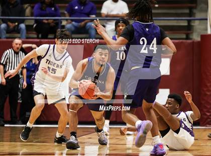 Thumbnail 2 in Caverna vs. Bardstown (KHSAA 5th Region Tournament) photogallery.
