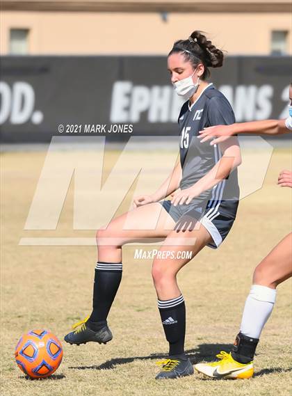 Thumbnail 3 in Phoenix Country Day @ Northwest Christian photogallery.