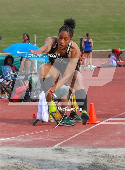Thumbnail 2 in Bojangles Track and Field Classic (Girls Field Events) photogallery.