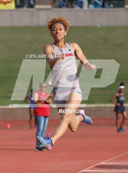 Thumbnail 1 in Bojangles Track and Field Classic (Girls Field Events) photogallery.